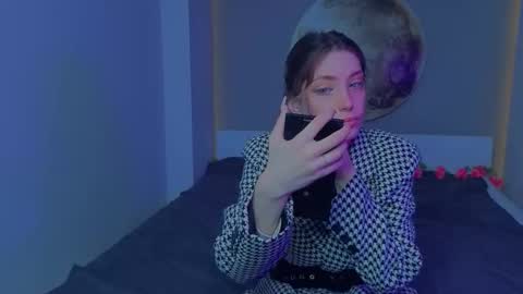 Emilia online show from March 5, 6:42 am