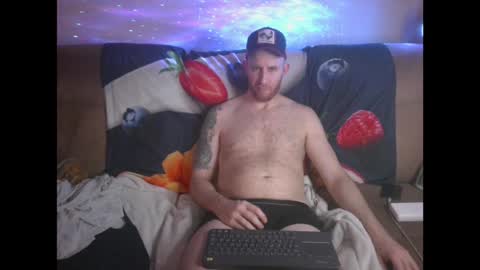 Snapshot of israeli_tall chatting on December 13, 1:26 am Tall Jewish Ginger DOM online show from December 13, 1:26 am