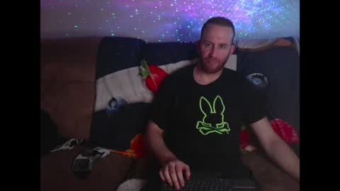 Snapshot of israeli_tall chatting on December 22, 1:34 am Tall Jewish Ginger DOM online show from December 22, 1:34 am