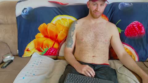 Snapshot of israeli_tall chatting on December 26, 11:43 am Tall Jewish Ginger DOM online show from December 26, 11:43 am