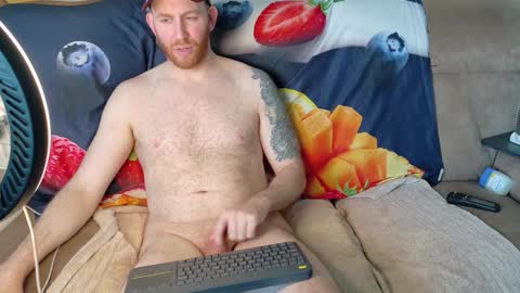 Snapshot of israeli_tall chatting on January 24, 2:41 pm Tall Jewish Ginger DOM online show from January 24, 2:41 pm