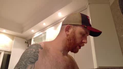 Snapshot of israeli_tall chatting on February 24, 1:02 am Tall Jewish Ginger DOM online show from February 24, 1:02 am