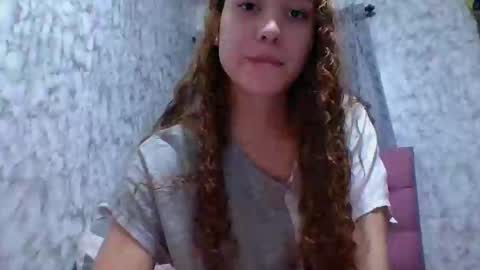 Snapshot of issa30213 chatting on January 16, 12:23 am Issa online show from January 16, 12:23 am