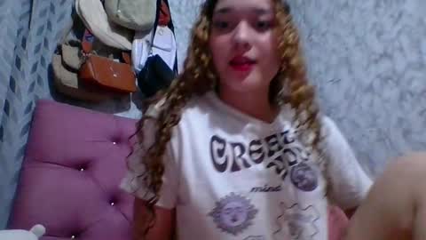 Snapshot of issa30213 chatting on February 28, 1:05 am Issa online show from February 28, 1:05 am