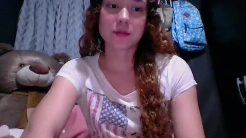 Snapshot of issa30213 chatting on October 13, 1:49 am Issa online show from October 13, 1:49 am