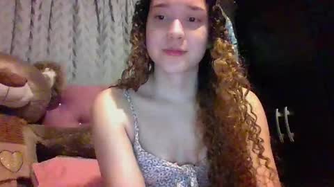 Snapshot of issa30213 chatting on November 8, 5:18 am Issa online show from November 8, 5:18 am