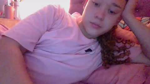 Snapshot of issa30213 chatting on February 6, 2:20 pm Issa online show from February 6, 2:20 pm