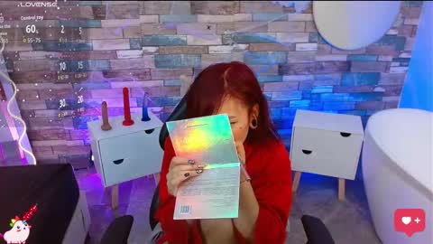 Snapshot of issa_tay1 chatting on October 18, 12:28 pm Issa online show from October 18, 12:28 pm