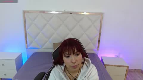 Snapshot of issa_tay1 chatting on October 20, 3:18 am Issa online show from October 20, 3:18 am