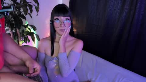 Issa and Neron online show from May 11, 4:04 pm