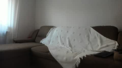 Issabelle online show from January 2, 1:19 pm