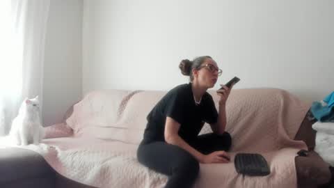 Issabelle online show from July 15, 7:46 am