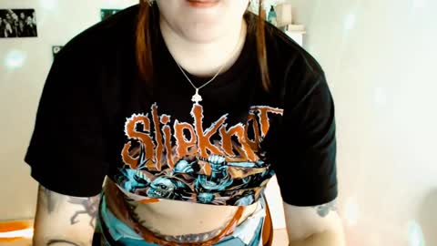 Yiz online show from December 7, 5:59 am