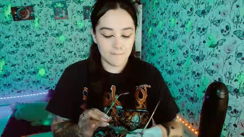 Yiz online show from October 5, 4:22 am