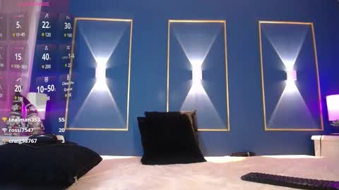 Isabelle online show from December 9, 3:22 pm