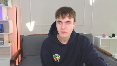 Snapshot of istairee chatting on January 13, 9:19 am Maks online show from January 13, 9:19 am