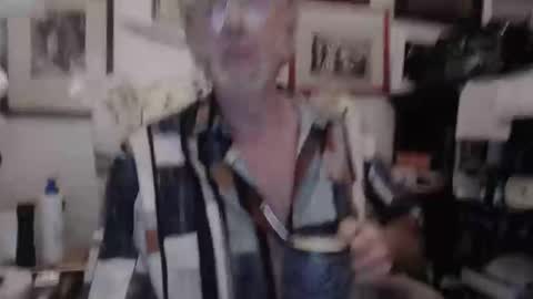 ImYourBitch online show from May 6, 5:25 am