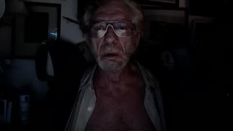 ImYourBitch online show from May 11, 5:13 am