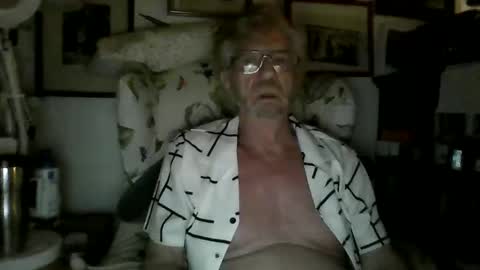 ImYourBitch online show from May 15, 3:46 am