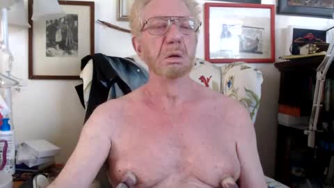 ImYourBitch online show from August 4, 10:12 pm