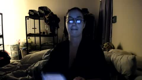 Bella Bloom online show from June 22, 3:19 am