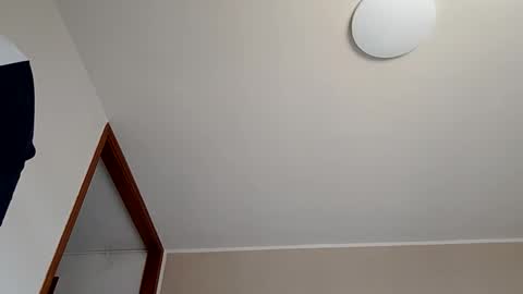 italianbigboy932 online show from April 9, 11:26 am