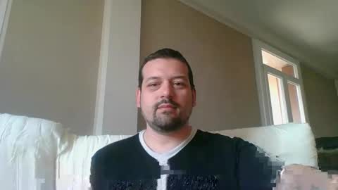 italianbigboy932 online show from April 11, 8:51 am