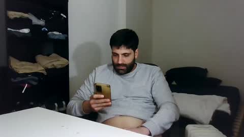 Snapshot of italianboybcn chatting on January 16, 5:23 pm italianboybcn online show from January 16, 5:23 pm