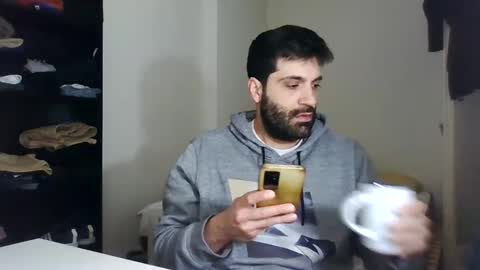 Snapshot of italianboybcn chatting on January 21, 9:03 am italianboybcn online show from January 21, 9:03 am