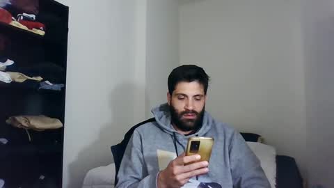 Snapshot of italianboybcn chatting on March 2, 6:59 am italianboybcn online show from March 2, 6:59 am