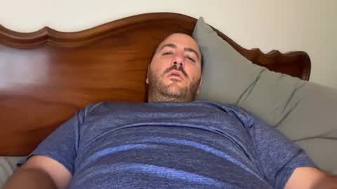 Snapshot of italianknob chatting on July 23, 5:38 am Valentino online show from July 23, 5:38 am