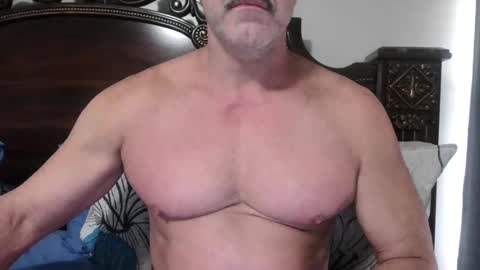 Snapshot of italianstud43 chatting on October 16, 1:23 pm Hot Italian online show from October 16, 1:23 pm