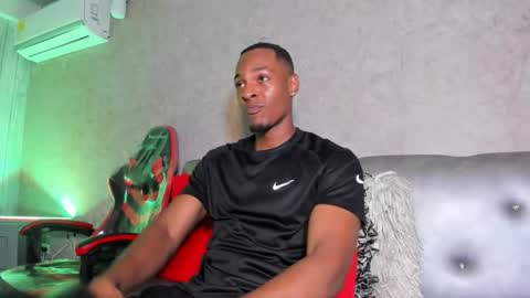 itanxfor online show from December 3, 12:47 pm