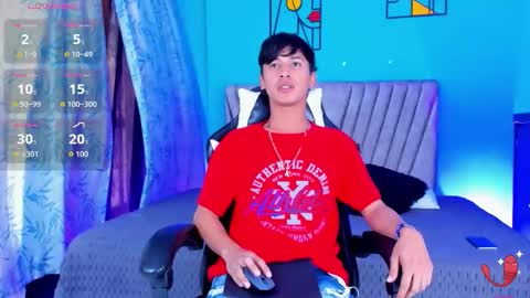 ithan_kingtwin online show from May 19, 7:20 pm