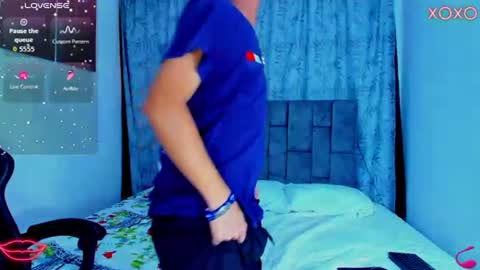 Snapshot of ithan_kingtwin chatting on July 18, 7:39 pm ithan_kingtwin online show from July 18, 7:39 pm