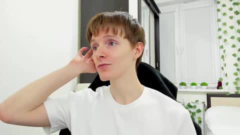 Ethan online show from February 21, 9:27 pm