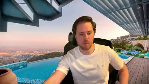 pain online show from December 13, 10:04 pm