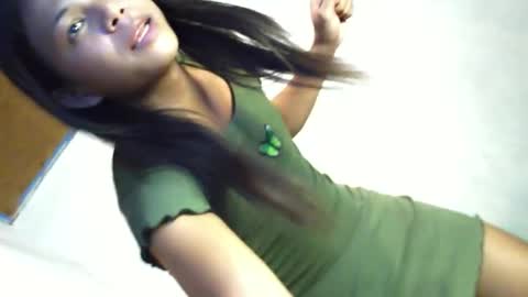 Snapshot of its_kynth chatting on February 8, 6:39 am its_kynth online show from February 8, 6:39 am