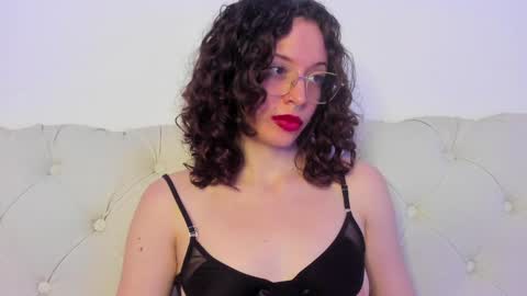 Maria online show from February 7, 1:32 pm