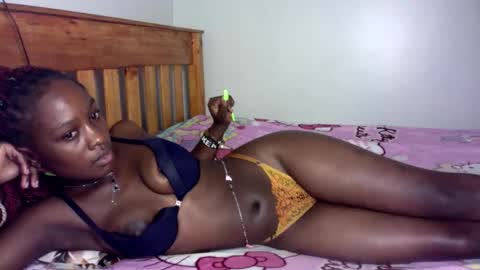 miah online show from May 10, 2:39 am