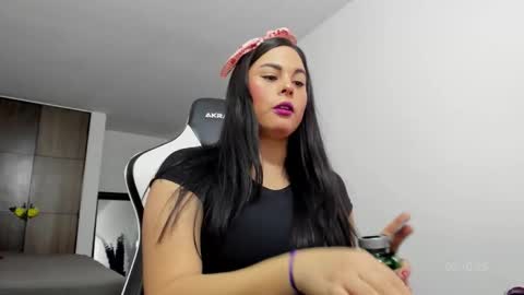 Snapshot of its_sol chatting on October 2, 2:24 pm Sol online show from October 2, 2:24 pm