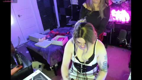 Snapshot of itsalex420710 chatting on March 3, 5:53 am itsalex420710 online show from March 3, 5:53 am