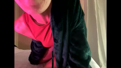 Snapshot of itsallaboutenergy___ chatting on December 4, 8:51 pm Next Stream Tuesday 123 Around 2 PM EST online show from December 4, 8:51 pm