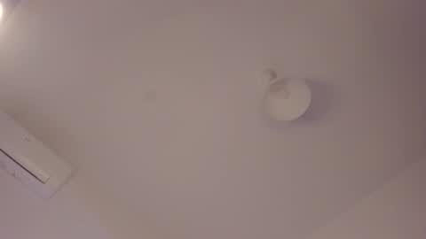 Isabella online show from November 22, 1:10 pm