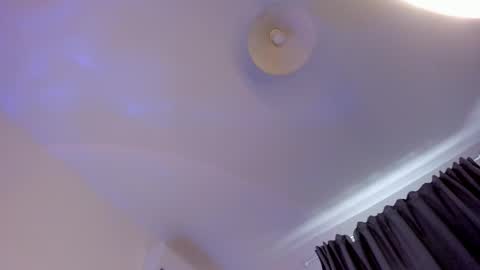 Isabella online show from March 26, 2:44 pm