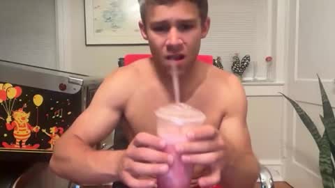 Snapshot of itsdanielriversxxx chatting on May 19, 12:38 am danielriversvip online show from May 19, 12:38 am
