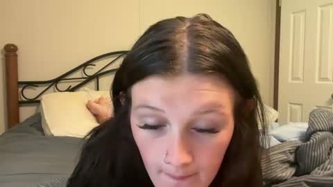 itsKaylaaa online show from June 24, 12:31 am