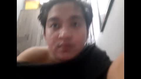 Snapshot of itsme_berniexx chatting on January 29, 2:40 am ask me online show from January 29, 2:40 am