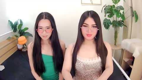 itsme_kat online show from June 21, 3:25 pm