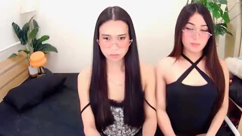 itsme_kat online show from June 23, 4:27 pm